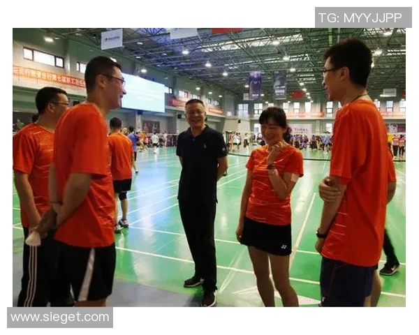 上海羽毛球队比赛经验分享与提升策略探讨