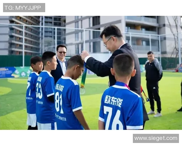 漯河足球明星阵容正式揭晓引领城市足球新风潮 漯河足球明星阵容正式揭晓引领城市足球新风潮